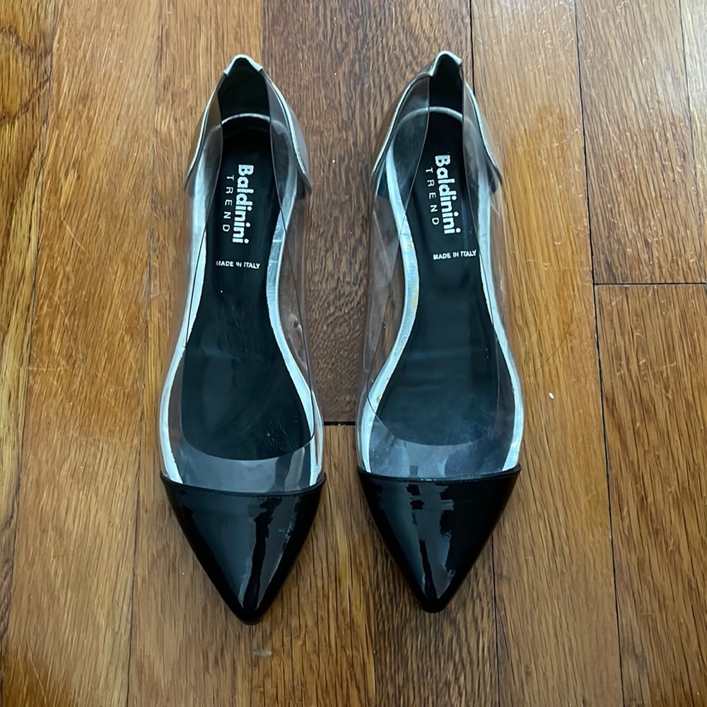 Baldinini Italian made flats